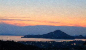 夕刻に浮ぶ島
